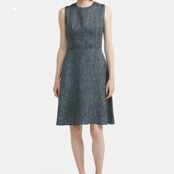 theory dart mini dress Amazon.com: Theory Women's Sleeveless Dart Mini Dress, Navy Multi, 00 : Clothing, Shoes & Jewelry